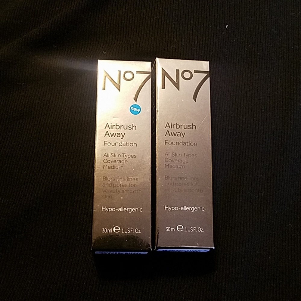 No7 Airbrush Away Foundation cool vanilla